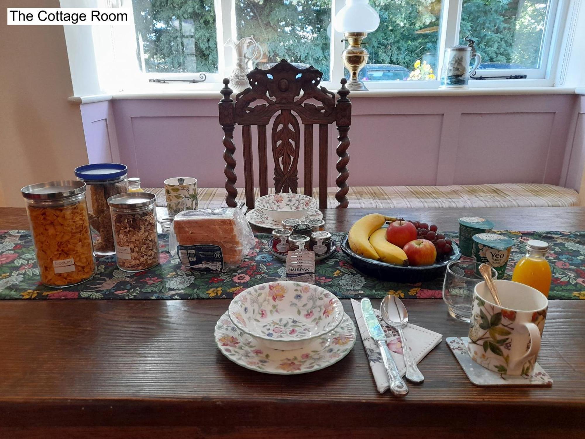 Cotswold Cottage Bed & Breakfast Luckington Extérieur photo