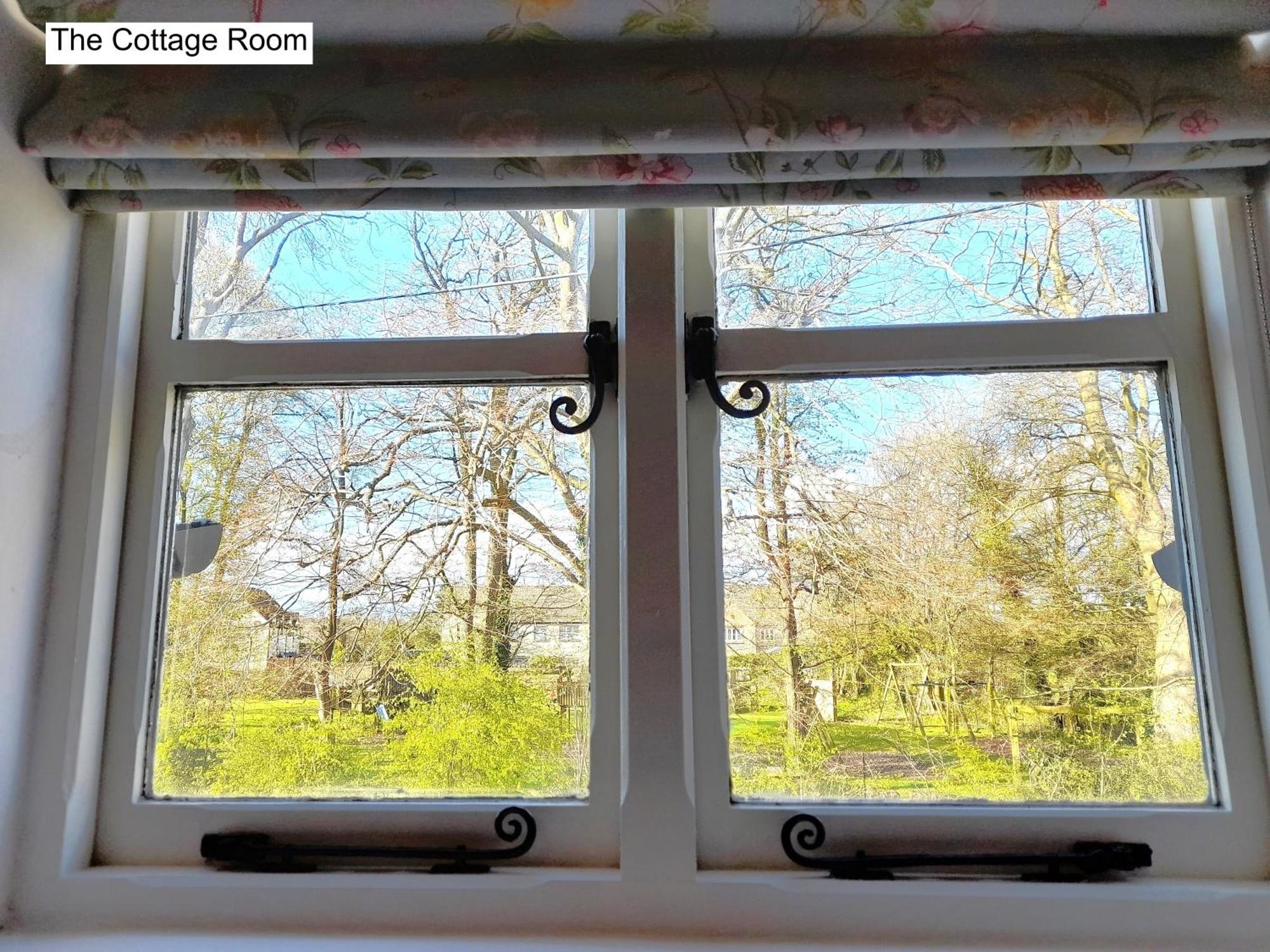 Cotswold Cottage Bed & Breakfast Luckington Extérieur photo