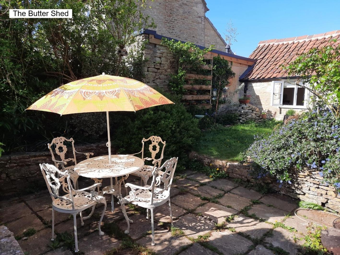 Cotswold Cottage Bed & Breakfast Luckington Extérieur photo